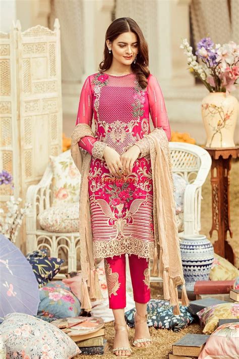 replica wholesale clothing lahore|master replica dresses online.